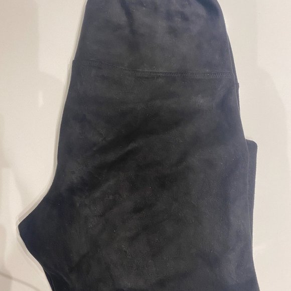 Aritzia | Wilfred free | Daria faux-suede legging | Size Medium - Picture 4 of 5